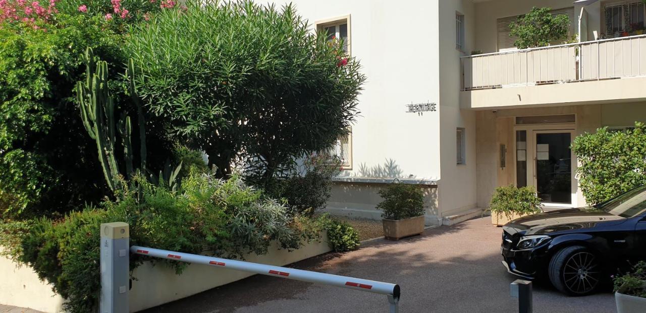 Centre Et A Pied Echappee * Cannes
