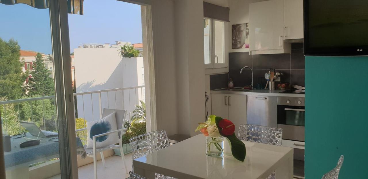 Appartement Centre Et A Pied Echappee Cannes